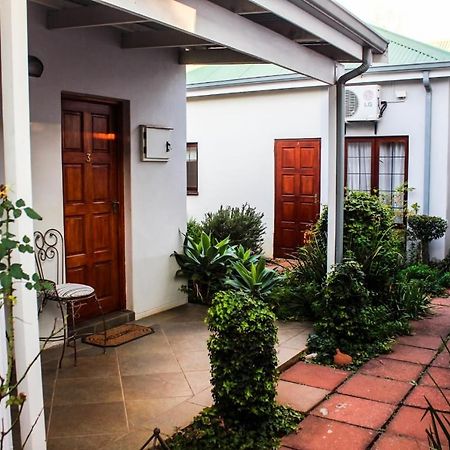 Villa Jana Guesthouse بريتوريا المظهر الخارجي الصورة