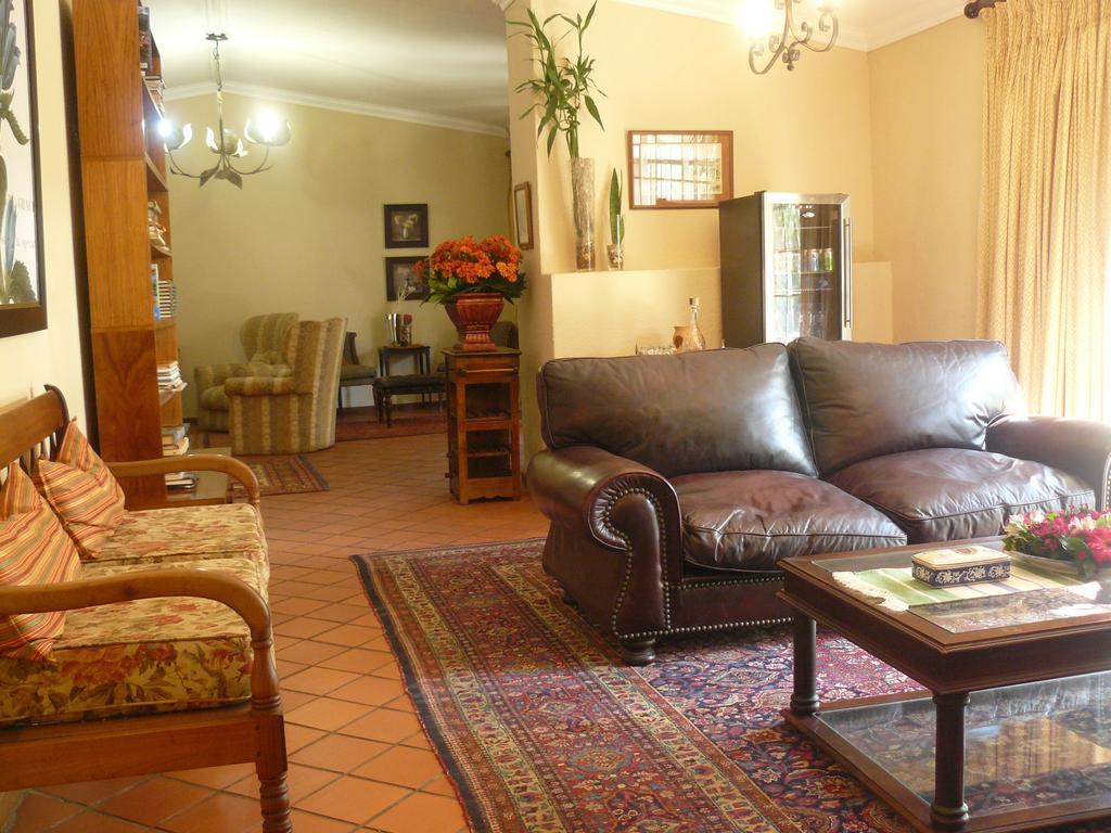 Villa Jana Guesthouse بريتوريا المظهر الخارجي الصورة